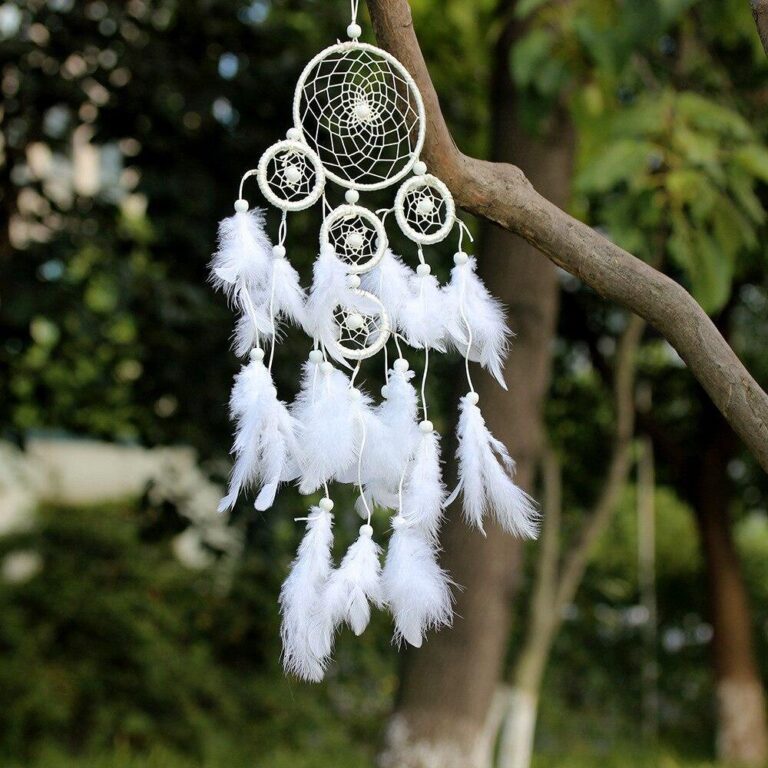 Drømmefanger med hvit fjær