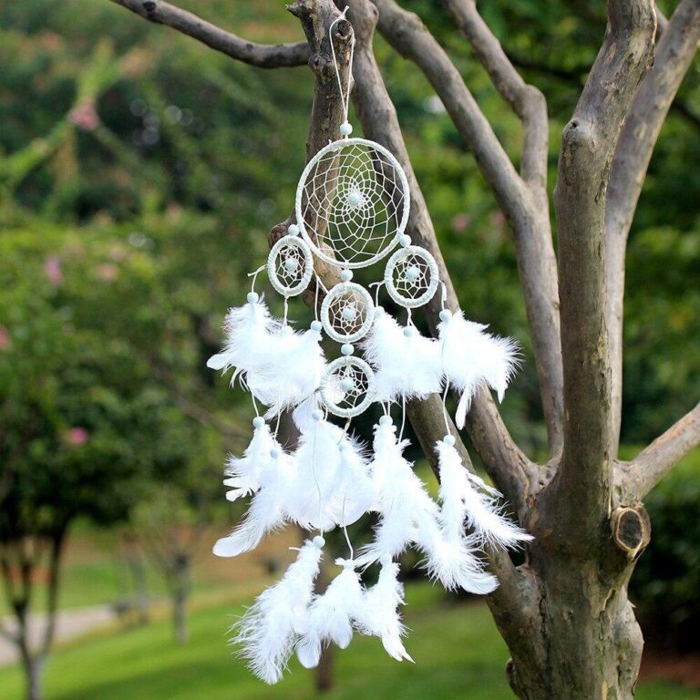 Drømmefanger med hvit fjær